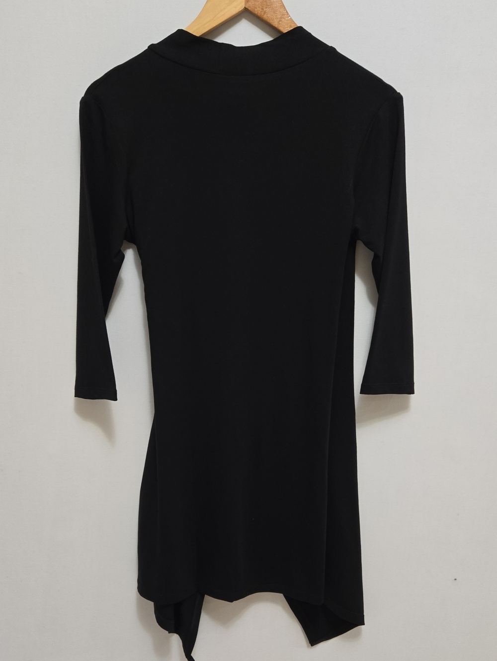Marcella NYC Morgan Tunic Top Black L Elbow Length Sleeve Faux Wrap Asymmetric - Picture 3 of 6